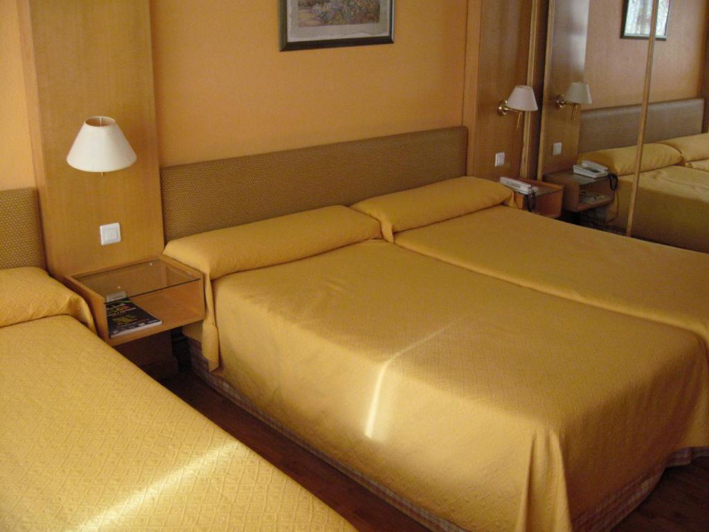 Hotel Restaurante San Roque Medina del Campo Pokój zdjęcie