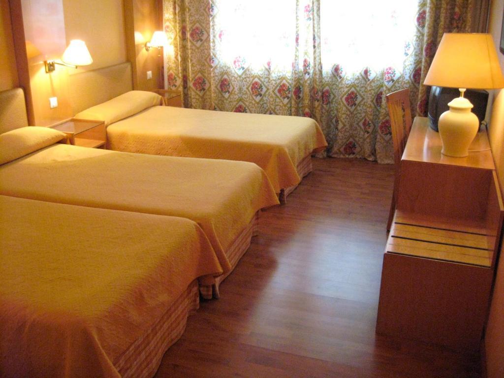 Hotel Restaurante San Roque Medina del Campo Pokój zdjęcie