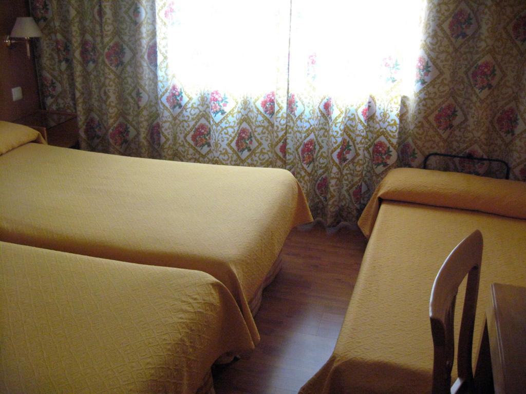 Hotel Restaurante San Roque Medina del Campo Pokój zdjęcie
