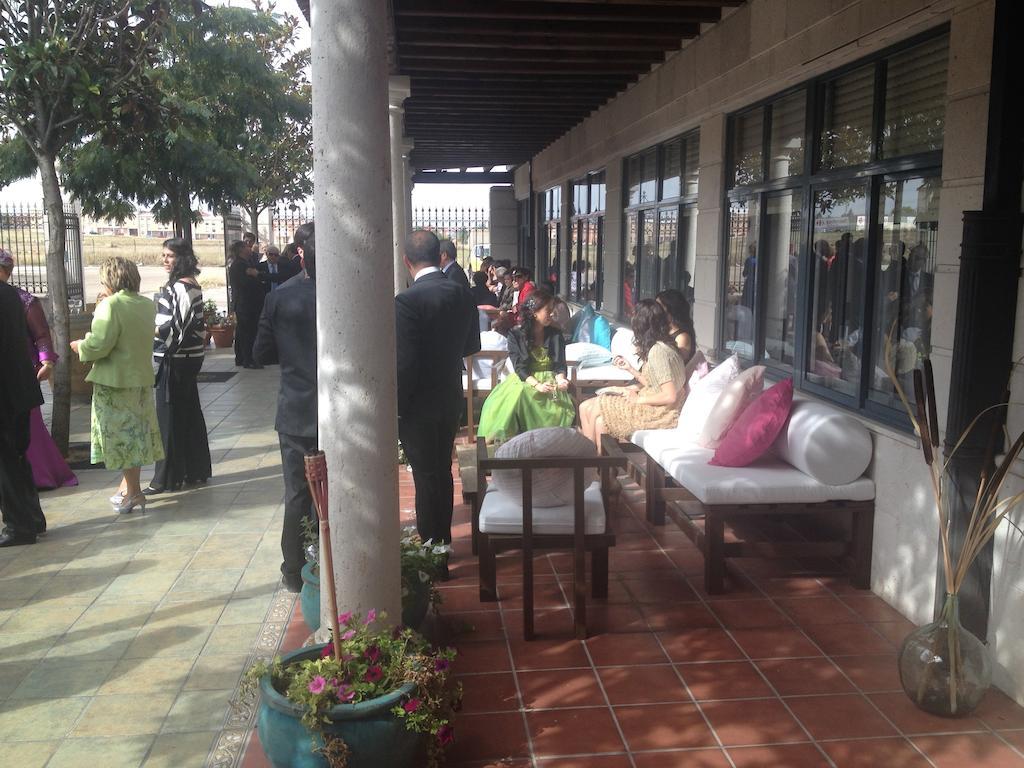 Hotel Restaurante San Roque Medina del Campo Zewnętrze zdjęcie