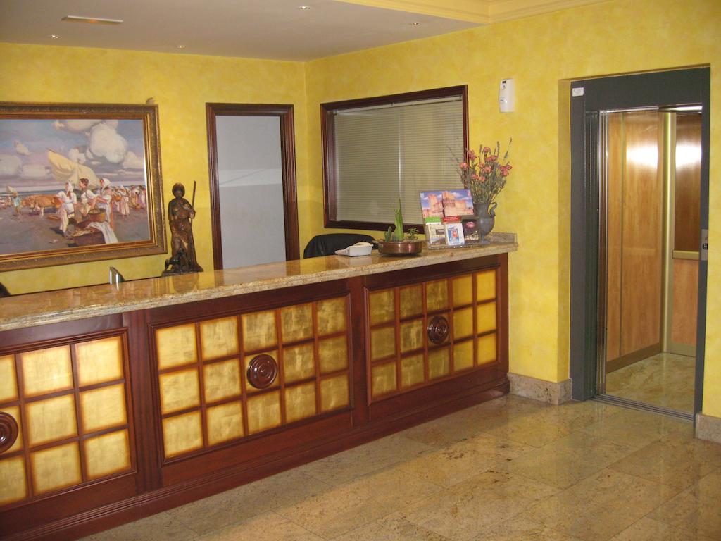 Hotel Restaurante San Roque Medina del Campo Zewnętrze zdjęcie